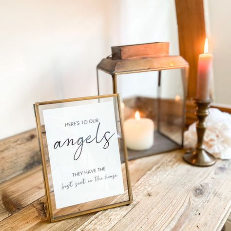 No Longer With Us Wedding, Wedding Spot For Lost Loved Ones, Angel Table Wedding, Rememberence Table At Wedding, Wedding In Memory Ideas, Wedding Memorial Table Ideas, Wedding Sparklers Display, Wedding Memory Table, Memory Table Sign