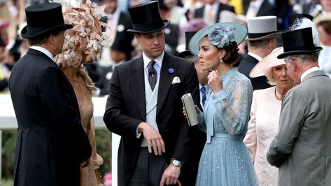 The Duke and Duchess of Cambridge Black Shearling Coat, Jenny Packham Dresses, Order Of The Garter, Principe William, Emerald Dresses, Kate Middleton Prince William, Elegant Coats, Royal Ascot, Duchess Kate