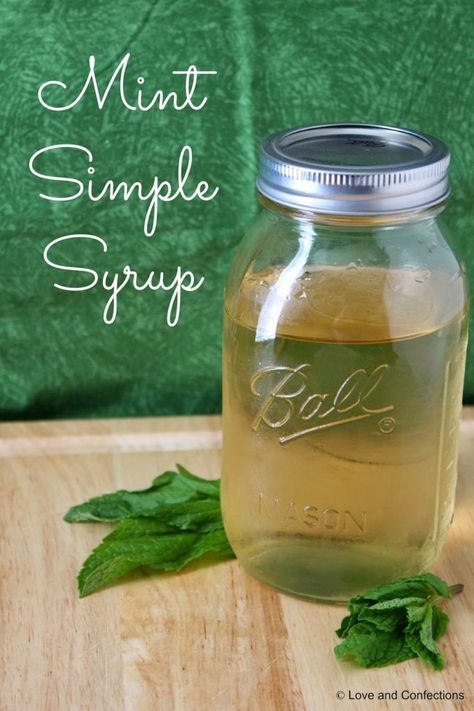 Simple Syrup For Cakes, Mint Drink, Sweet Sauces, Mint Simple Syrup, Simple Syrup Recipes, Homemade Syrup, Mint Recipes, Beverage Recipes, Diy Drinks