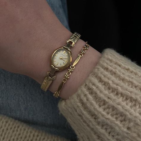 Vintage Caravelle watch BEAUTIFUL gold watch, one of... - Depop Delicate Gold Watch, Gold Watch Vintage, Vintage Gold Womens Watch, Vintage Watches Antique, Watch Stack, Vintage Bracelets Gold, Gold Watch Women, Vintage Gold Watch Accessories For Everyday, Dainty Watch