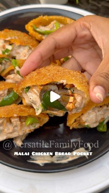 Versatile Family Food on Instagram: "Malai Chicken Bread Pockets 😋😍
#recipe #chicken #snack #cookingram #foodreels #malaichicken #delicious" Chicken Bread Pockets, Easy Chicken Snacks, Pocket Bread Recipes, Chicken Pockets Recipes, Bread Pockets Recipe, Chicken Bread Recipes, Indian Party Snacks, Indian Snacks For Party, Snake Recipe