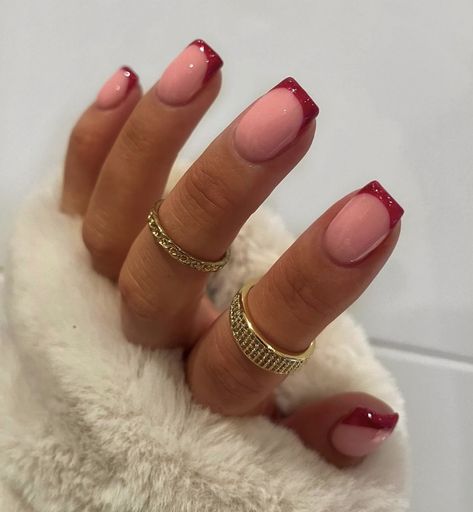 Christmas Frenchies Nails, Red Glitter French Tip Nails, Subtle Christmas Nails, Glitter French Nails, Biab Nails, Red Nails Glitter, Dark Red Nails, December Nails, Christmas Nails Easy