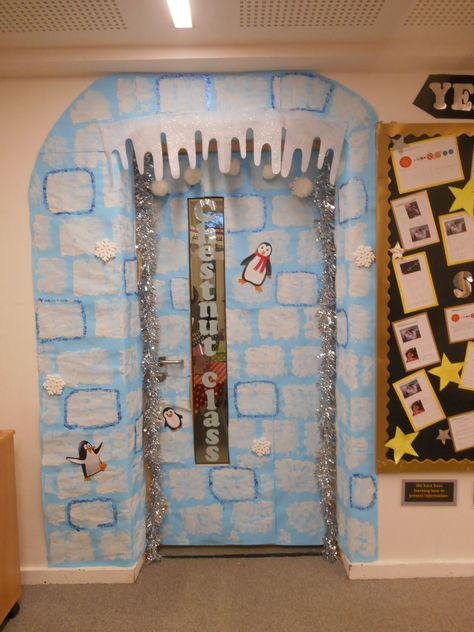 Igloo Classroom Door Ideas, Winter Wonderland Decorations For School Easy Diy, Igloo Door Decoration, Igloo Classroom Door, Penguin Door Decoration, Igloo Door Decorations For School, Igloo Decorations, Winter Door Decorations Classroom, Igloo Craft