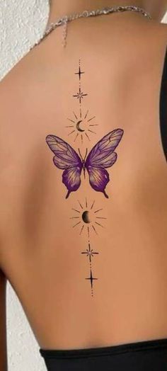 Atrapasueños Tattoo, Tiny Wrist Tattoos, Butterfly Tattoos For Women, Tattoos For Women Flowers, Spine Tattoos For Women, Chest Tattoos For Women, Tattoos For Black Skin, Pretty Tattoos For Women, Butterfly Tattoo Designs