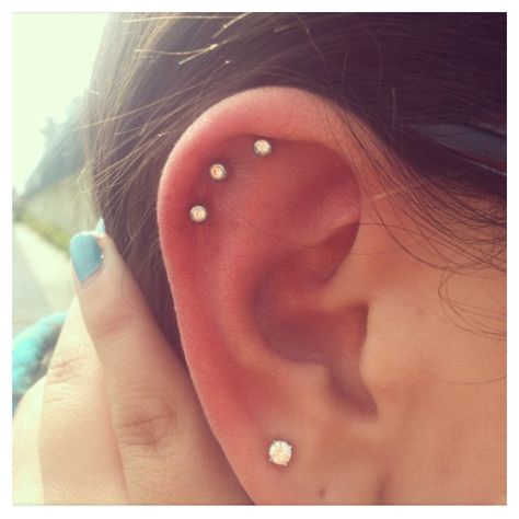 Triple Cartilage Cartilage Tattoo, Triple Cartilage Piercing, Triple Helix Piercing, Triple Piercing, Triple Helix, Piercing Cartilage, Helix Piercing, Cartilage Piercing, Helix