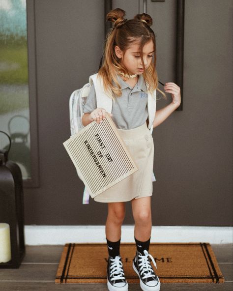 First day of kindergarten for my little girl! 😭✏️🍎🏫 Elementary School Picture Day Outfit, School Picture Day Outfit, Picture Day Outfit, Kindergarten Outfit, School Picture Day, Picture Day Outfits, First Day Of Kindergarten, School Picture, Kindergarten First Day