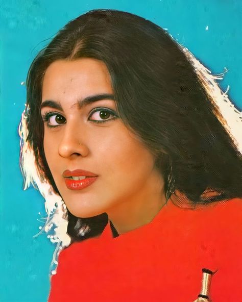 Retro Bollywood, Amrita Singh, Photo Art Gallery, Salman Khan, Desi Beauty, Girl Face, Muslim Fashion, Sweet 16, Photo Art