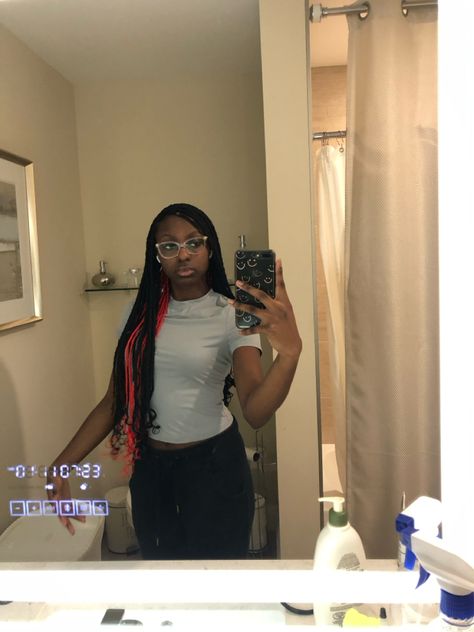 darkskin girl with red peekaboo box braids aesthetic woc airpods Peekaboo Braids Red, Red Peekaboo Box Braids, Red Peekaboo Braids, Box Braids Aesthetic, Peekaboo Box Braids, Peekaboo Braids, Braids Aesthetic, Red Peekaboo, Braids Red