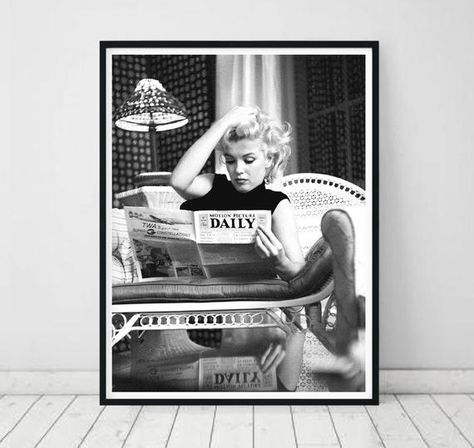 Marilyn Monroe art  Marilyn Monroe print Marilyn Monroe | Etsy Marilyn Monroe Reading, Marilyn Monroe Wall Art, Marilyn Monroe Poster, Reading Posters, Marilyn Monroe Art, Art Hub, Photo D Art, Framed Photographs, White Wall Art