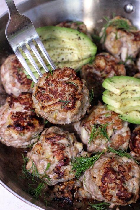 Apple Meatballs, Turkey Balls, Turkey Meatballs Recipe, Apple Turkey, Ground Turkey Meatballs, Turkey Meatball Recipe, Turkey Meat, Vidalia Onions, Meatballs Recipe