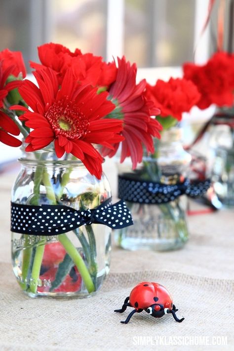 Ladybug Baby Shower Centerpiece Ideas on Love The Day Lifewise Academy, Ladybug Baby Shower Decorations, Ladybug Baby Shower Theme, Lila Party, Reunion Decorations, Ladybug Baby Shower, Ladybug Decorations, Ladybug Birthday Party, Women's Retreat