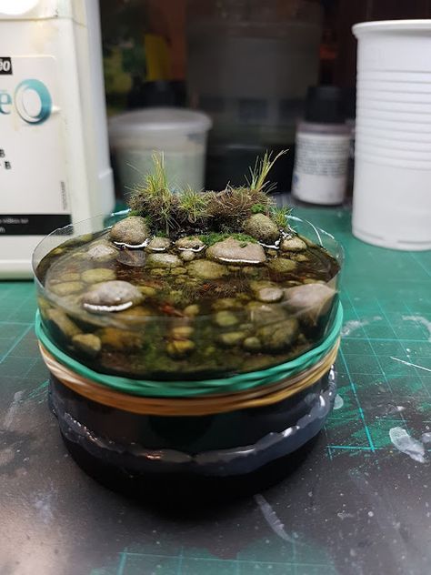 MASSIVE VOODOO: Tutorial: Proper use of two component water effects Jungle Bases 40k, Miniature Basing, Paint Miniatures, Base Ideas, Dnd Minis, Warhammer Terrain, Miniature Bases, Warhammer Figures, Warhammer Paint