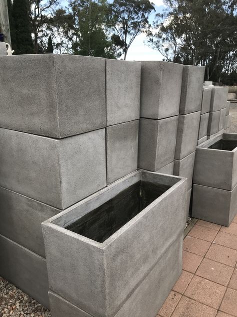 These Lightweight Stone  Balcony Garden Trough Planters by Potsonline available in cement or white finish. #potsonline #balconygarden #gardentroughplanter #wholesalepots #oblongplanters #rectangularplanters #potsandplanters #balconyideas #landscapingideas Diy Concrete Planters Large, Trough Planter Ideas, Stone Balcony, Concrete Planter Boxes, Large Concrete Planters, Large Garden Planters, Garden Troughs, Outdoor Garden Planters, Trough Planter