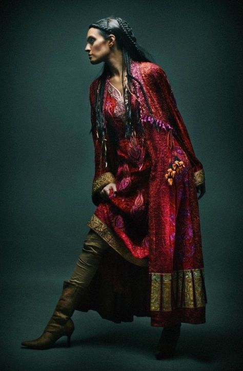 the Rumi in Me.... Ethno Style, Mode Boho, Grunge Look, Moda Boho, Looks Style, Mode Inspiration, Pakistani Fashion, Red And Gold, Ethnic Fashion