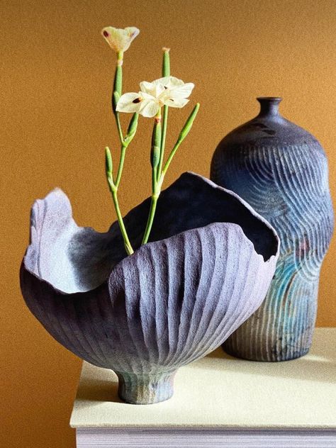 Raku Ceramics Ideas, Raku Pottery Ideas Inspiration, Jonathan Yamakami, Ceramic Houseware, Abstract Ceramics, Pottery Raku, Ceramic Vase Flower, Sculptural Ceramics, Raku Firing