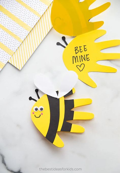 Bee Mine Card Handprint Bee Crafts For Kids, Bee Activities, Toddler Arts And Crafts, Seni Dan Kraf, Preschool Arts And Crafts, Hand Crafts For Kids, Animal Crafts For Kids, Aktivitas Montessori, Handprint Crafts