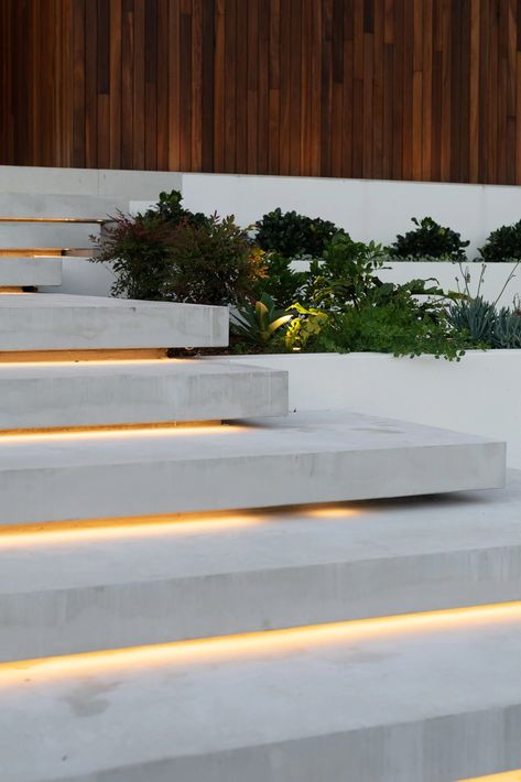 House Front Walkway, Outside Stairs, Patio Stairs, Landscape Stairs, Front Stairs, Outdoor Stair Lighting, Entry Stairs, Floating Garden, Garden Stairs