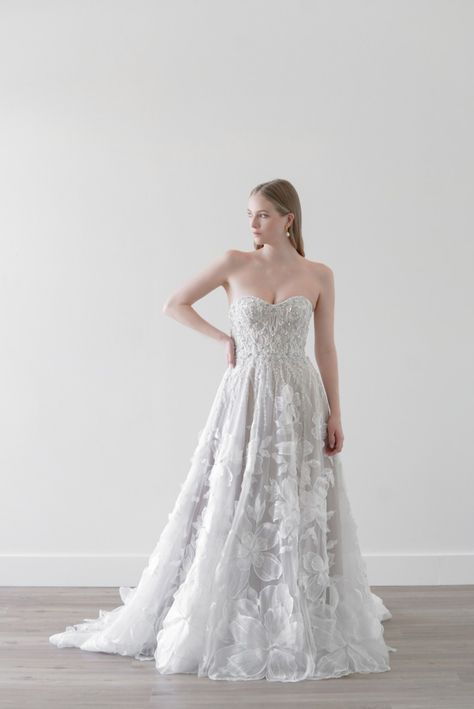 Watters Bridal Fall 2023 [PHOTOS] – WWD Real Bridesmaids, Watters Bridal, German Wedding, Full Gown, Bridal Atelier, By Watters, Wedding Dress Shop, White Gowns, Yes To The Dress