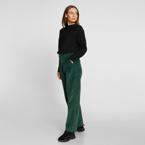 Green Corduroy Pants Outfit, Green Trousers Outfit, Wide Pants Outfit, Corduroy Pants Outfit, Green Pants Outfit, Dark Green Pants, Trouser Outfit, Green Trousers, Swimwear Dress