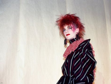 TV Fashion Show, 1984 Colin Swift Masculine 80s Outfits, New Wave Fashion 80s, 80s New Wave Fashion, Punk 80s Fashion, New Wave Aesthetic, Darker Waves, 80s Punk Fashion, New Wave Fashion, Beyonce Makeup