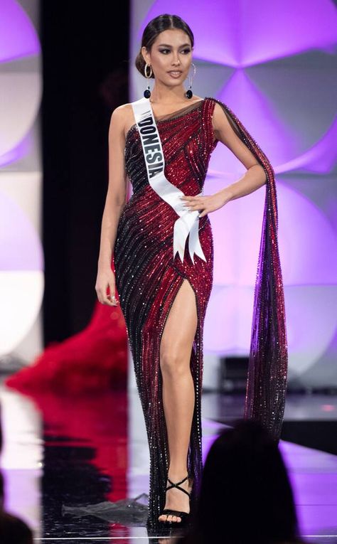 Miss Universe Indonesia 2019 from Miss Universe 2019: Preliminary Evening Gown Competition | E! News Black Gold Aesthetic, Beauty Pagents, Miss Universe Gowns, Event Gowns, Beauty Pageant Dress, Beauty Pageant Dresses, Queen Outfit, Pageant Gowns, Sherri Hill Dresses