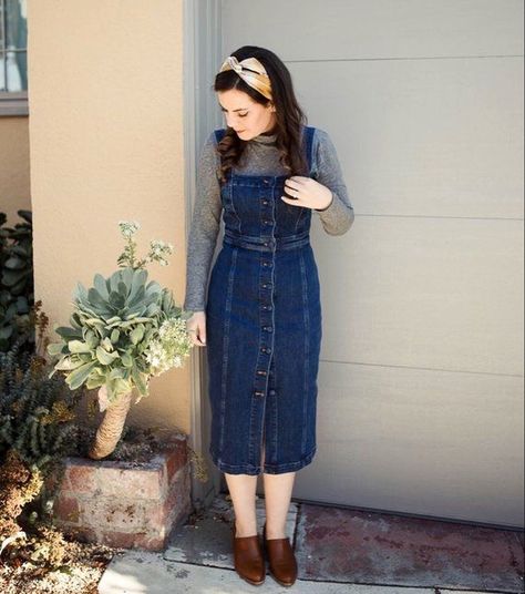 Everyday denim dress Classy Modest Fashion, Dress Church Outfit, Church Outfit Jeans, Jumper Dress Outfit, Pretty Dresses Casual, Church Outfit, Western Wear Outfits, Cute Modest Outfits, Denim Jumper