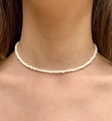 Cheap Beaded Chain Choker For The Beach, Cheap White Beaded Necklaces For Spring, Cheap White Beaded Necklaces, Cheap Beach Beaded Chain Choker, Cheap White Necklaces For Beach, Cheap White Summer Necklace, Cheap Beaded Chain Choker For Beach, Affordable Beaded Choker For Beach, Cheap Trendy White Beaded Necklaces