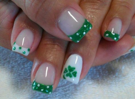 saint+patrick+day+nail+designs | St Patrick's Day Nails | nails designs Saint Patrick Nail, Do It Yourself Nails, St Patricks Day Nails, Holiday Nail Art, Get Nails, Saint Patrick, Fancy Nails, Creative Nails, Love Nails