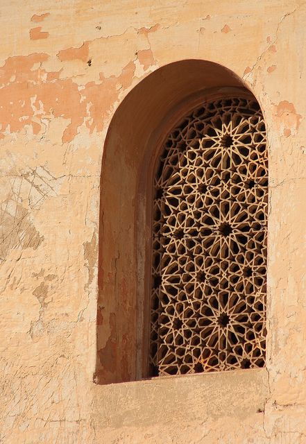 Alhambra window by Bruce Poole, via Flickr  #pattern #islamic #art #arabic #inspiration #design #mosque Islamic Window Pattern, Islamic Window Design, Mashrabiya Architecture, Mashrabia Design, Islamic Architecture Pattern, Hide Fridge, Mashrabiya Pattern, Islamic Window, Architecture Pattern