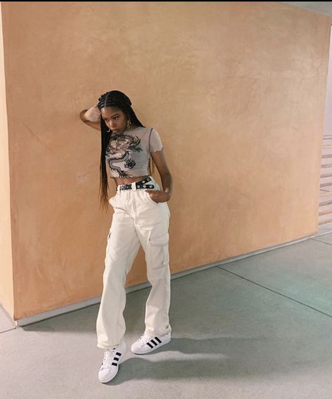 Charlotte Henry Danger, Riele Downs Outfits, Riele Downs, Detective Outfit, Bella Hadid Street Style, Henry Danger, Cheer Girl, Aesthetic Fits, Tween Outfits