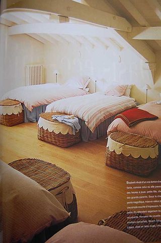 Photographed by Nicolas Millet for Côté Maison. Love the baskets with scalloped lining! Kitchen Vinyl, Bunk Rooms, Attic Bedroom, Bunk Room, Attic Rooms, Bunk House, Beautiful Bedrooms, Guest Bedroom, My Dream Home