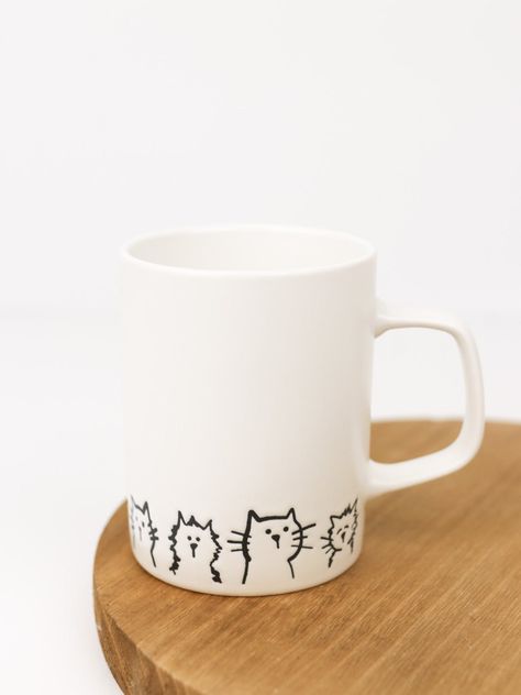 Cats Mug - Heyday Cat Mug Painting Ideas, Cat Mug Pottery, Mugs Painting Ideas, Diy Mug Painting, Mug Design Ideas Creative, Coffee Mug Painting Ideas, Ceramic Painting Ideas Mugs, Mug Painting Ideas, Ceramics Cat