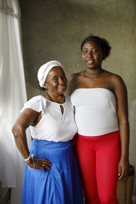 Colombia - preserving Afro-Colombian Culture through song | Flickr Afro Colombian, Colombia Country, Un Women, Travel Colombia, Colombian Culture, Visit Colombia, Colombian Women, Port City, Unique Faces