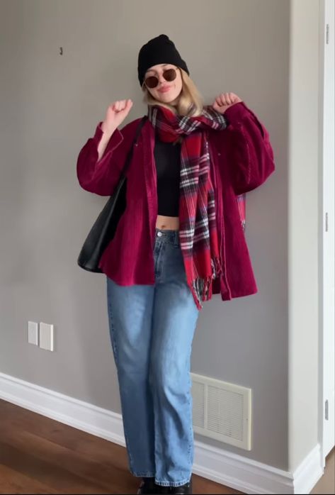 Corduroy Jacket Outfit, Red Corduroy Jacket, Travel Photoshoot, Christmas Fits, Baddie Vibes, Jean Jacket Outfits, Winter Trip, Inspo Looks, Jacket Outfit