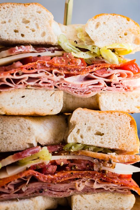 An epic bagel sandwich loaded with Italian meats and cheese! pair with a salad for lunch Salami Bagel, Bagel Sandwich Lunch, Sandwich Ideas For Lunch, Bagel Sandwich Recipes, Ideas For Lunch, Salami Sandwich, Italian Salami, Roast Beef Sandwich, Sandwich Ideas