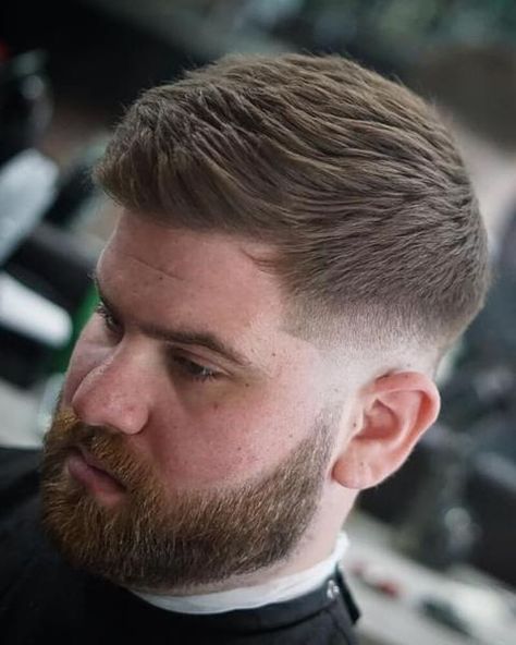 Our Favourite Mens Haircuts Of The Month - May 2018 Haircuts Wavy, Curly High Top Fade, Mens Haircuts Wavy Hair, Fat Face Haircuts, Mens Hairstyles Curly, Hairstyles For Fat Faces, Mens Haircuts Medium, Round Face Men, Mens Hairstyles With Beard