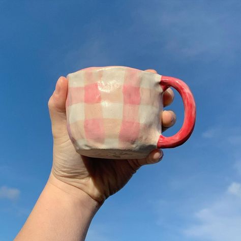 Draw On Mug, Homemade Mugs, Aesthetic Mugs, Big Mug, Just Give Up, Ceramic Design, Pottery Painting, Cute Mugs, Polymer Clay Crafts