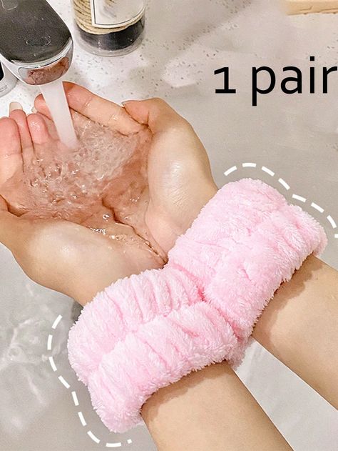 Face Washing Wristbands-Absorbent Wristband For Washing Face, 1 Pair Microfiber Wrist Wash Band Towel, Makeup Skincare Yoga Sport Prevent Liquids Spilling Down Arm Travel EssentialsI discovered amazing products on SHEIN.com, come check them out! Wrist Brace, Bilik Mandi, Washing Face, Facial Cleaning, Hand Wrist, Fingertip Towels, Wrist Wrap, Microfiber Towel, Headband Styles