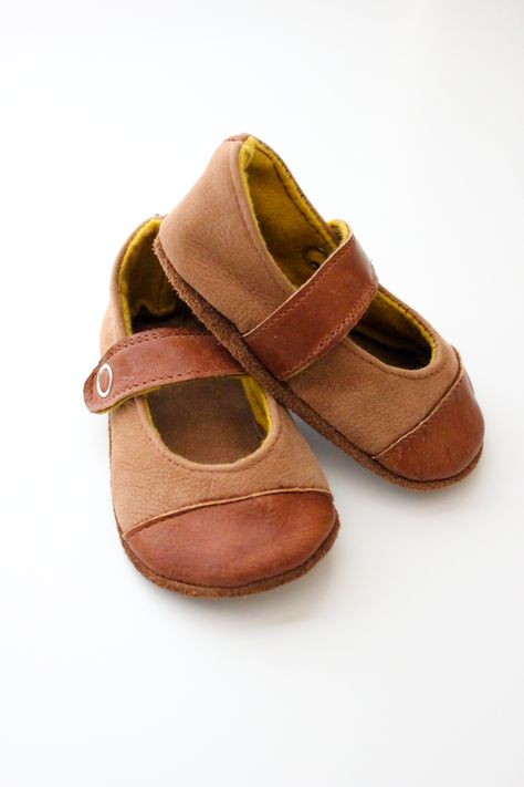 Natty Janes Leather Baby Shoe Pattern Release! Shoe Pattern, Leather Baby, Leather Shoes, Baby Shoes, Pattern, Leather