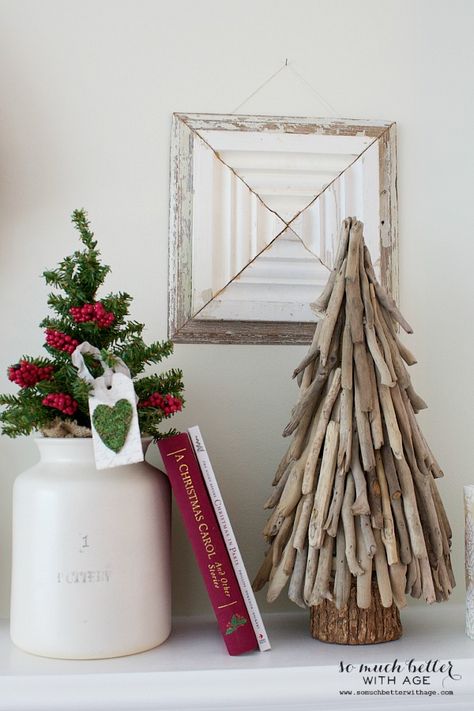 Recycled Christmas Tree, Driftwood Tree, Driftwood Christmas Tree, Natural Christmas Decor, Driftwood Projects, Christmas Tree Decorations Diy, Wooden Christmas Tree, Xmas Deco, Driftwood Crafts