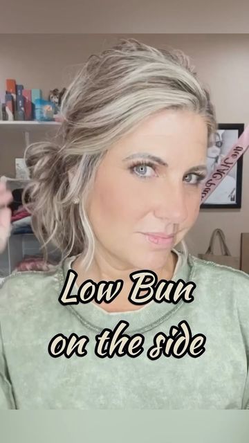 Suzy Turner 🔆 Makeup • Skincare • Hair 🔆 on Instagram: "A low side bun can be casual or elegant!! It depends on whatcha wearing 🙌 please note, I recorded this really fast so just be sure to smooth, tuck, pin, etc as needed. Also, always check the back to make sure it’s not a tragedy 😂 been there, done that 🙋‍♀️ #lowbun #sidebun #youcancallmeal #easyhair #hair #hairstyle #busymom #hairtutorial #hairtips" Messy Side Bun Medium Length Hair, Side Bun For Medium Length Hair, Side Bun Wedding Hairstyles, Easy Loose Updos For Medium Hair, Side Messy Bun Tutorial, Easy Side Bun For Long Hair, Low Messy Side Bun Tutorial, Easy Side Buns For Medium Hair, Side Bun Tutorial Easy