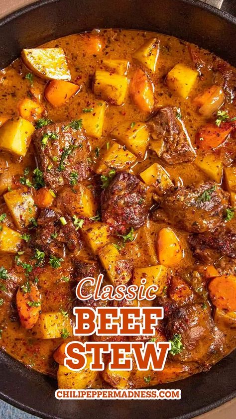 Classic Beef Stew in a skillet Dinner Ideas With Beef, Instant Pot Beef Recipes, Beef Recipes Summer, Classic Beef Stew Recipe, Best Beef Stew Recipe, Homemade Beef Stew Recipes, Beef Stew Meat Recipes, Classic Beef Stew, Crockpot Recipes Beef Stew