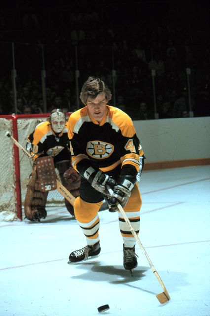 Bobby Orr - Boston Bruins Hockey Shot, Boston Hockey, Bobby Orr, Toronto Maple Leafs Hockey, Maple Leafs Hockey, Boston Bruins Hockey, Bruins Hockey, Ice Hockey Teams, Nhl Players