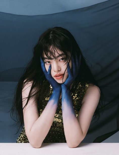 LuXia does a deep fashion dive into the sea, with blue mood, sea goddess, shimmering mermaid influences. Lu Xia, Vogue Singapore, Photographie Inspo, Photoshoot Concept, Arte Inspo, June 2022, Fashion Photography Editorial, Arte Horror, Pose Reference Photo