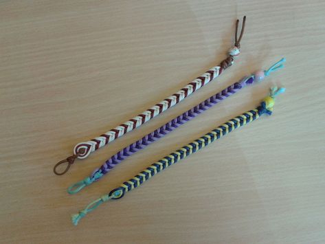 Colorful Waxed Cord Bracelet: 4 Steps (with Pictures) Wax Cord Bracelet Ideas, Wax Cord Bracelet Diy, Cord Bracelet Diy, Leather Bracelet Tutorial, Wax Cord Bracelet, Knit Bracelet, Cord Jewelry, Cord Ends, Cord Bracelet