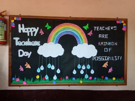 Teacher Day Chart Handmade, Teachers Day Chart Ideas For School, Teacher's Day Board Decoration Ideas Kindergarten, Teachers Day Notice Board Ideas, Teachers Day Soft Board Decoration, Decoration For Teachers Day Celebration, Happy Teachers Day Board Decoration, Teachers Day Bulletin Board Ideas, Teachers Day Decoration Ideas Stage