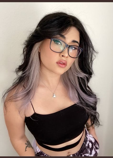 Black Hair Lavender Money Piece, Lavender And Dark Brown Hair, Lilac Hair Money Piece, School Appropriate Hair Color, Hair Dye Ideas For Hispanics, Hidden Color Block Hair, Lavender Color Block Hair, Hidden Blonde Hair, Curtain Bangs Colored Hair