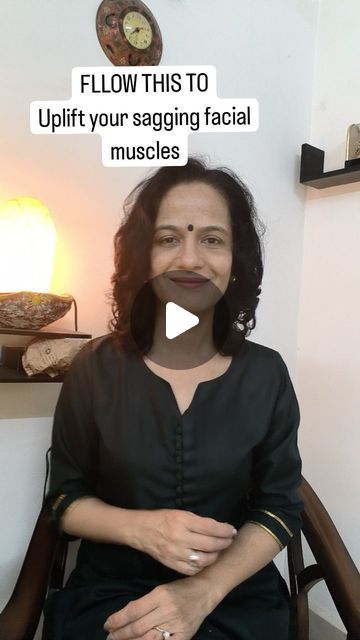 Rashmi  - Skincare & Face yoga on Instagram: "Uplift your sagging facial muscles with this face yoga massage.

 Always try and use CARRIER OILS for massaging the facial skin as it nourishes our skin INSIDE OUT.

Remember, whatever we apply on our face penetrates the skin. So be MINDFUL about what you apply . READ LABELS!!

Keywords:
[ Sagging muscles ,Facial sagging , Aging , uplift muscles , Facial uplift , carrier oils , Moisturize , Natural products , Nourishing, No chemicals ]

#saggingmuscles #aging #facelift" Face Uplift Massage, Sagging Skin Face, Facial Sagging, Facelift Massage, Face Massage Anti Aging, Sagging Face, Face Massage Techniques, Tighten Facial Skin, Yoga Massage