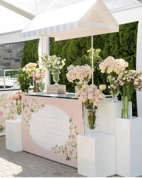 Floating Shelves Corner, Modern Wall Shelves, Shelves Design Ideas, Unique Event Decor, Shelves Corner, Bridal Shower Inspo, Shelves Design, Flower Truck, Flower Cart