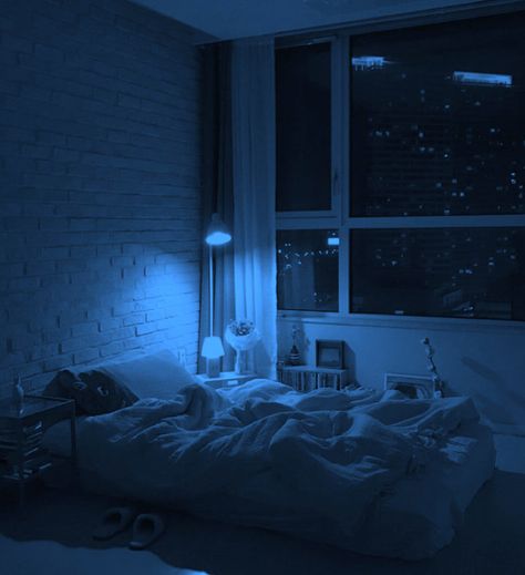 Moody Pictures, Dreamy Scenery, Dark Blue Rooms, Night Bedroom, Night Room, Messy Bedroom, Japanese Living Room, Serene Bedroom, Mood Wallpaper